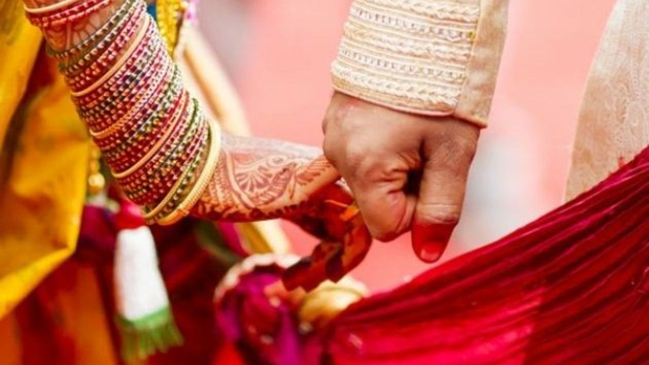 चार साल तक शादी का वादा, गर्भवती होते ही प्रेमी ने छोड़ा साथ! मैनपुरी की युवती की दर्दनाक कहानी