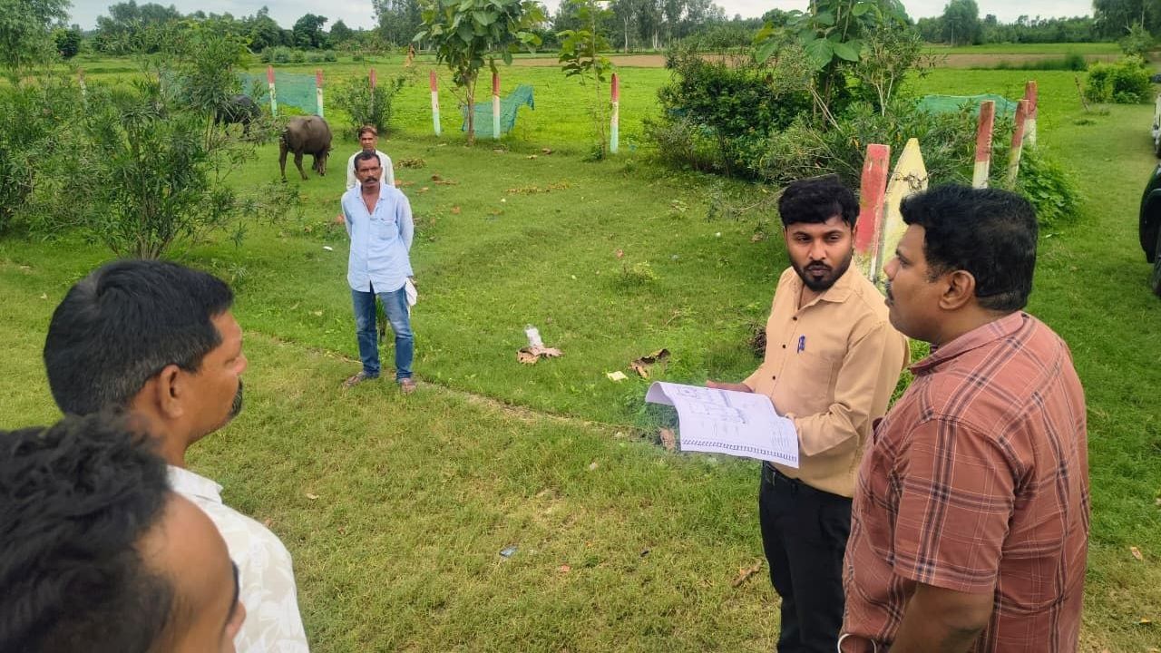 Sitapur News: पर्यटन प्रोजेक्ट्स का औचक निरीक्षण, अफसरों को दिए कड़े निर्देश