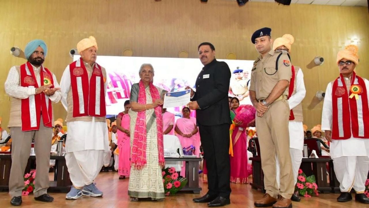 अमेठी के नाम एक और बड़ी उपलब्धि, सर्वाइकल कैंसर से बेटियों की सुरक्षा, 7681 बेटियों को लगी HPV वैक्सीन