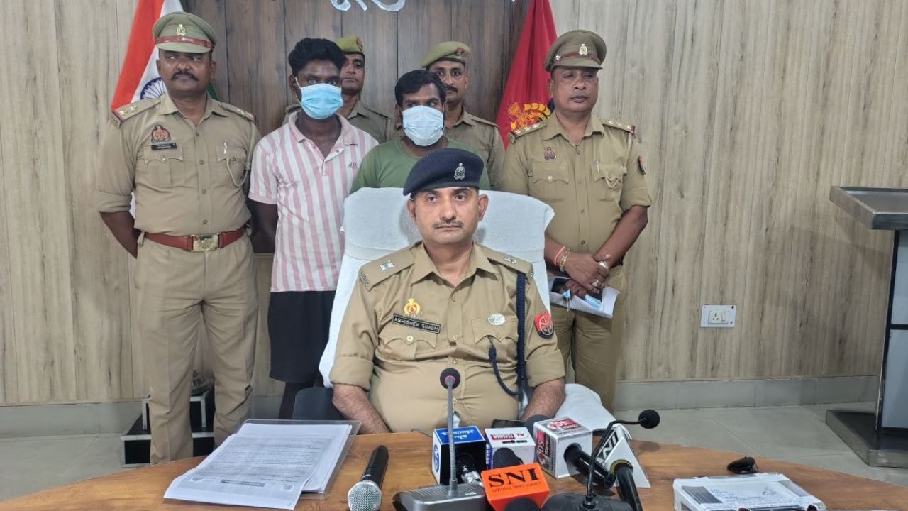 खाकी का डर दिखाकर करते थे लूट, बदायूं में नकली पुलिस गिरोह का पर्दाफाश, 2 गिरफ्तार