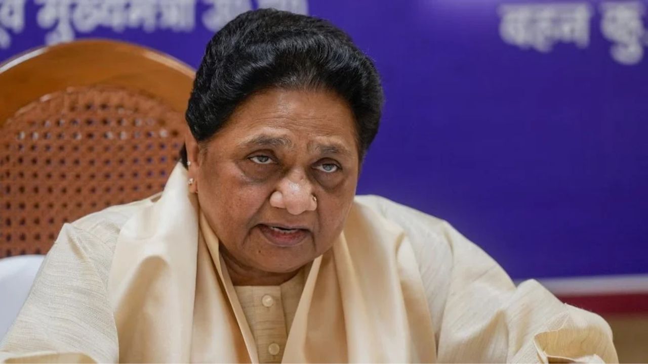 ‘कल के भविष्य’ का आज सड़कों पर उतरना लाचारी? Gen Alpha के समर्थन में उतरीं मायावती, कहा- मासूमों पर न हो बल प्रयोग’