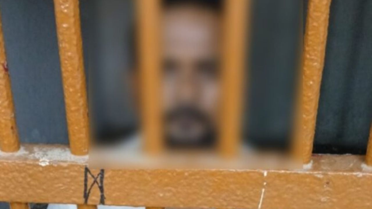 Gorakhpur: कब तक भागता कानून से? 12 साल बाद इस तरह दबोचा गया कुख्यात इनामी
