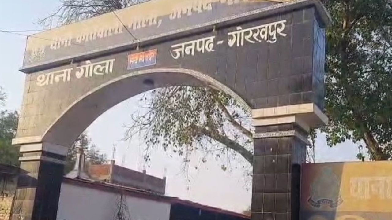 ‘मेरे साथ संबंध बनाओ, पूरा खर्च मैं उठाऊंगा’… छात्रा की आपबीती सुनकर सन्न रह गया परिवार, 4 महीने के शोषण का आरोप