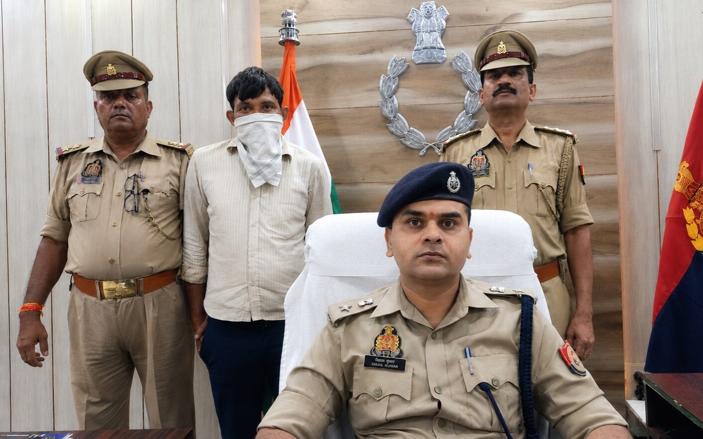 बलरामपुर में जिसका था खौफ, पुलिस ने उसे फिल्मी अंदाज में दबोचा; नेपाल भागने से पहले पकड़ा गया