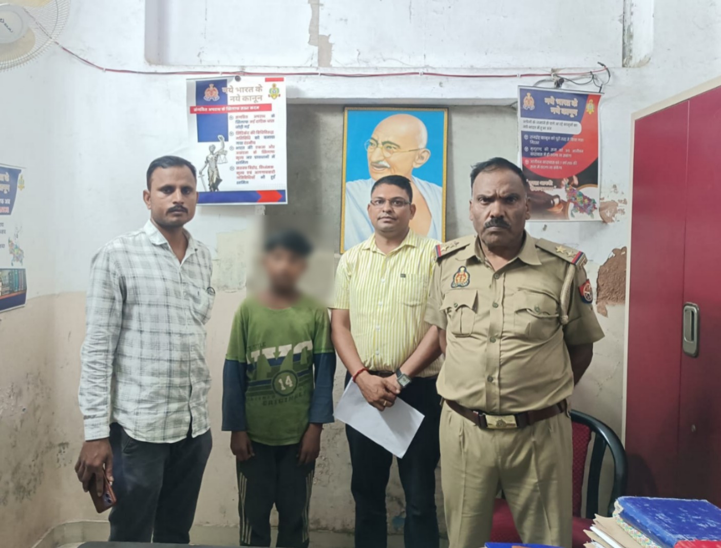 Gorakhpur: काम के बोझ तले दबा था बचपन, पुलिस ने ऐसे बचाई नाबालिग की जिंदगी