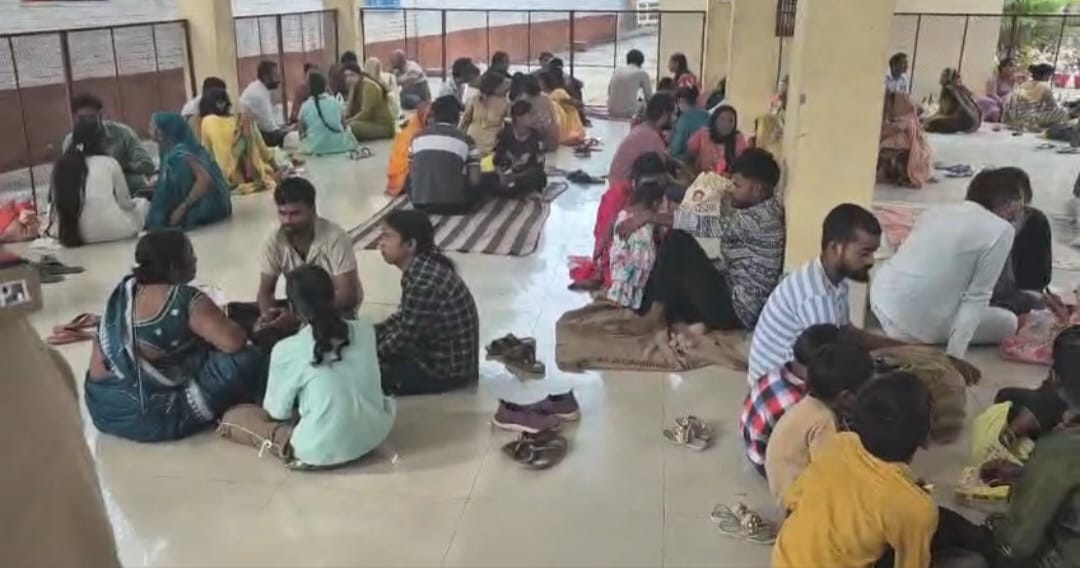 जेल की सलाखों के बीच दिखा भाई-बहन के प्रेम का अनूठा संगम, 1113 बहनों ने भाइयों की कलाई पर बांधी राखी