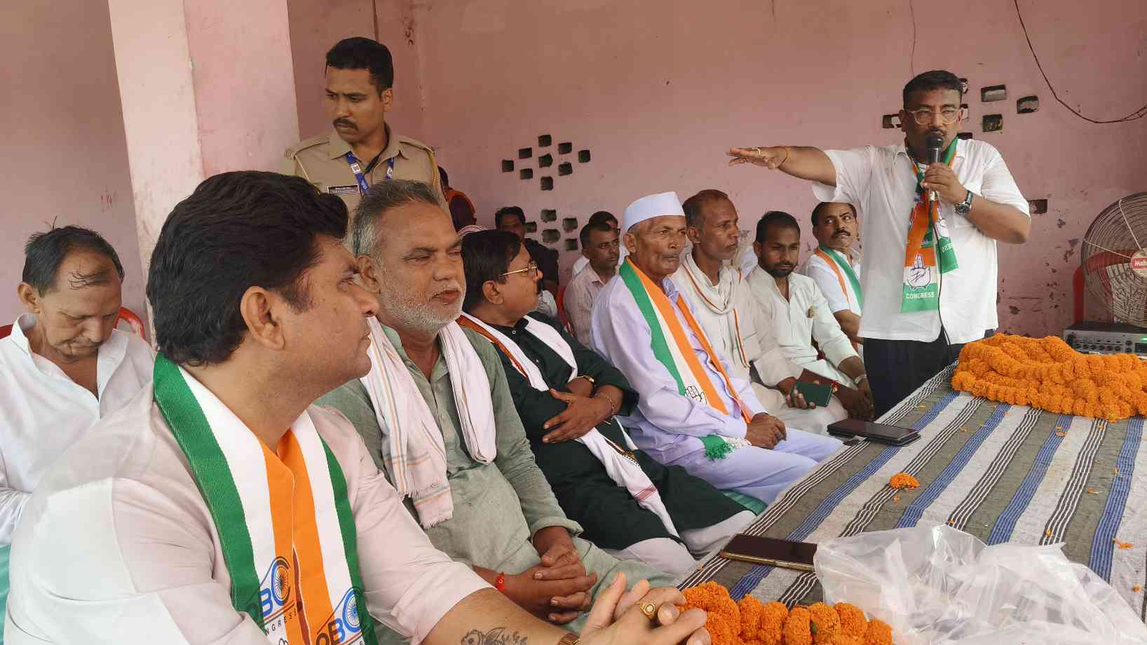 UP Assembly Election 2027: गोरखपुर के खजनी में चुनावी हलचल तेज, कांग्रेस ने शुरू की तैयारी; क्या है बड़ा प्लान?