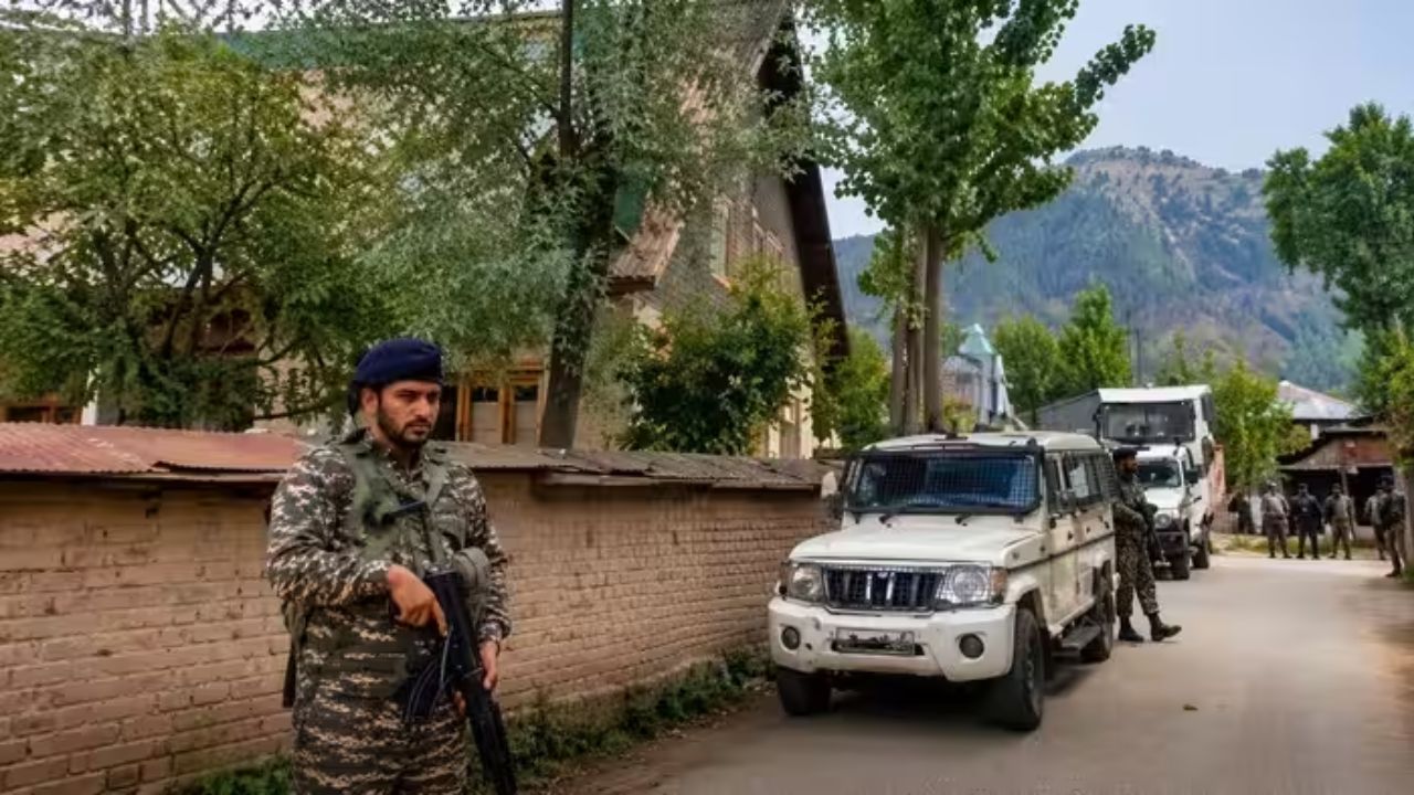 26 ठिकाने, एक साथ पुलिस की दबिश… जमात-ए-इस्लामी के खिलाफ यूएपीए जांच में बड़ा एक्शन
