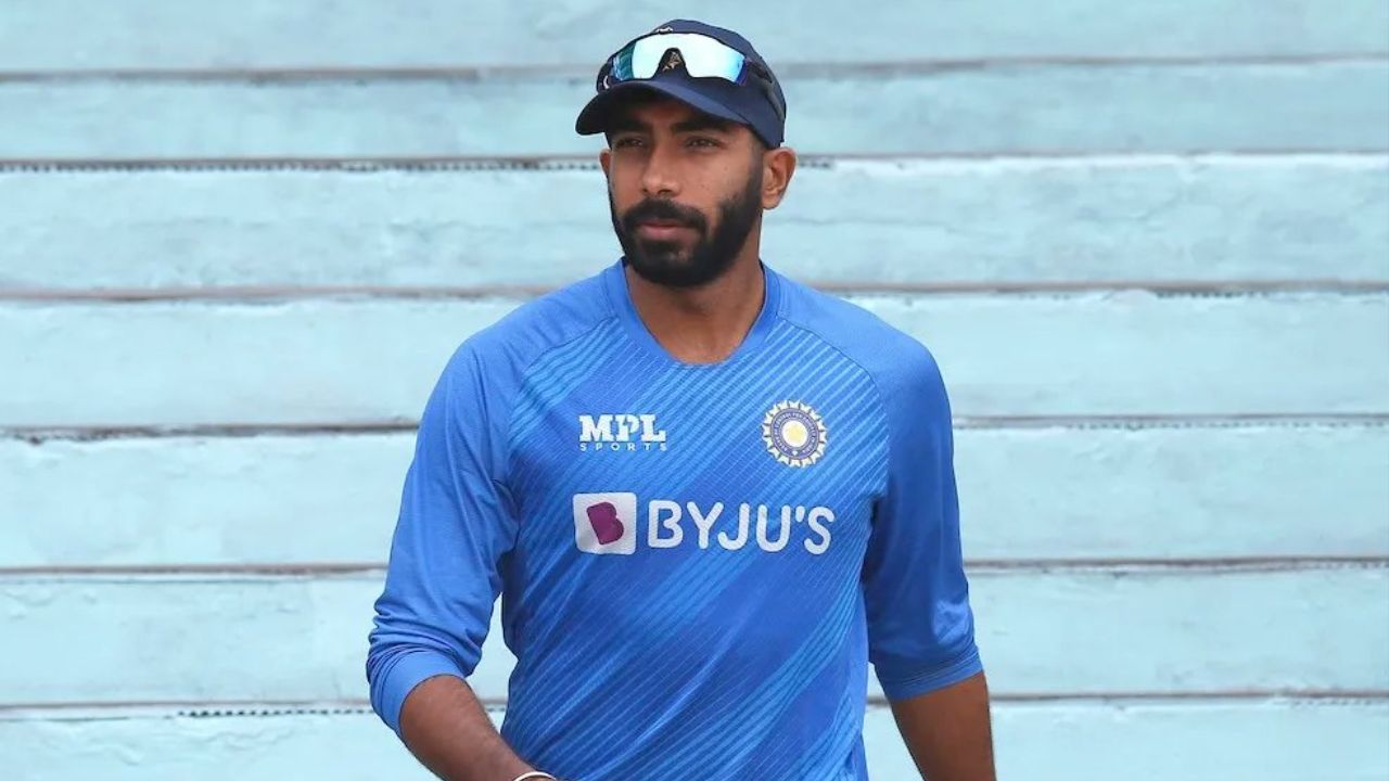 टीम इंडिया को बड़ा झटका: श्रीलंका टेस्ट सीरीज से बाहर हुए Jasprit Bumrah, इस युवा पेसर की हुई सरप्राइज एंट्री