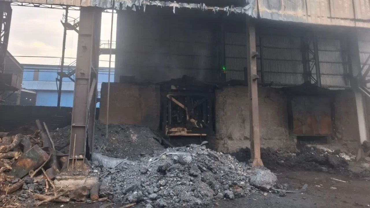 Jharkhand Fire: रामगढ़ इस्पात प्लांट में लगी भीषण आग, तीन इंजीनियरों की मौत; धमाके के बाद कई झुलसे