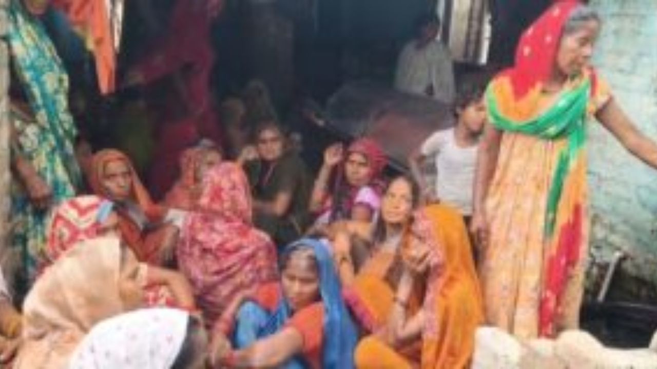 Kanpur Dehat News: खुले नाले में गिरने से 3 वर्षीय मासूम की मौत, नगर पंचायत की लापरवाही पर फूटा ग्रामीणों का गुस्सा