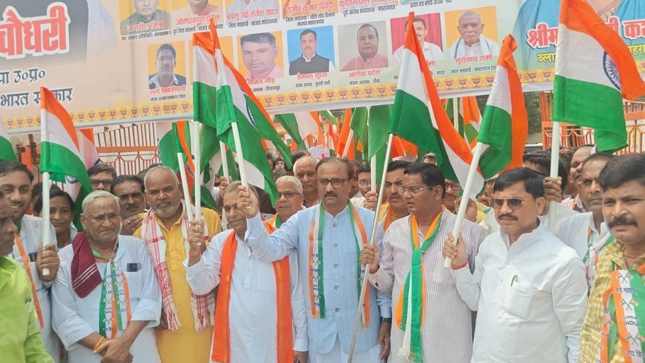 नौतनवा में दिखा देशभक्ति का महासैलाब! हजारों की भीड़ के साथ निकली विशाल तिरंगा यात्रा, गूंजा ‘भारत माता की जय’