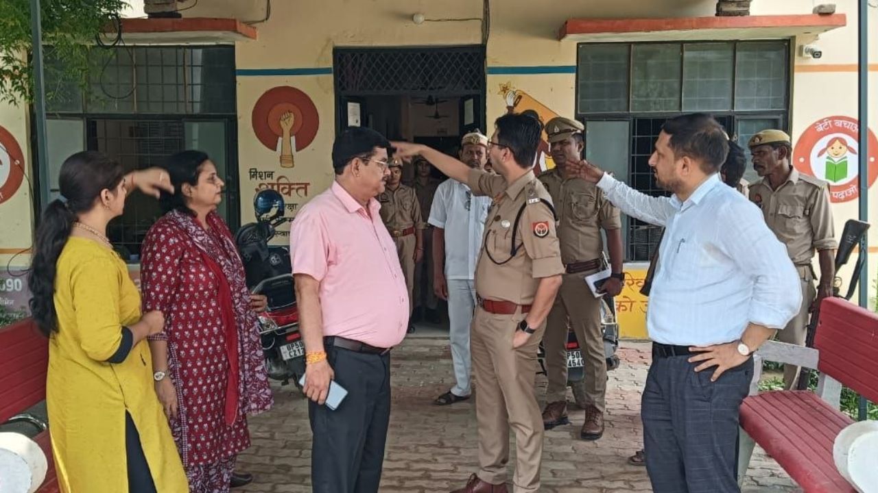 Maharajganj News: आधी रात वन स्टॉप सेंटर से कैसे निकल गई नाबालिग? घटना के बाद DM-SP ने खुद परखी सुरक्षा व्यवस्था
