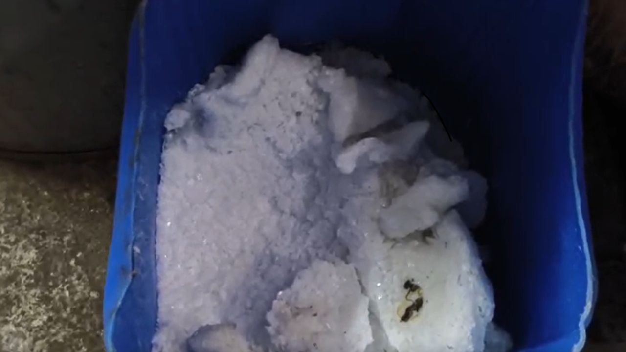 UP News: त्योहारों से पहले आपकी थाली में जहर परसोने की साजिश…, मुजफ्फरनगर में काले खेल का भंडाफोड़