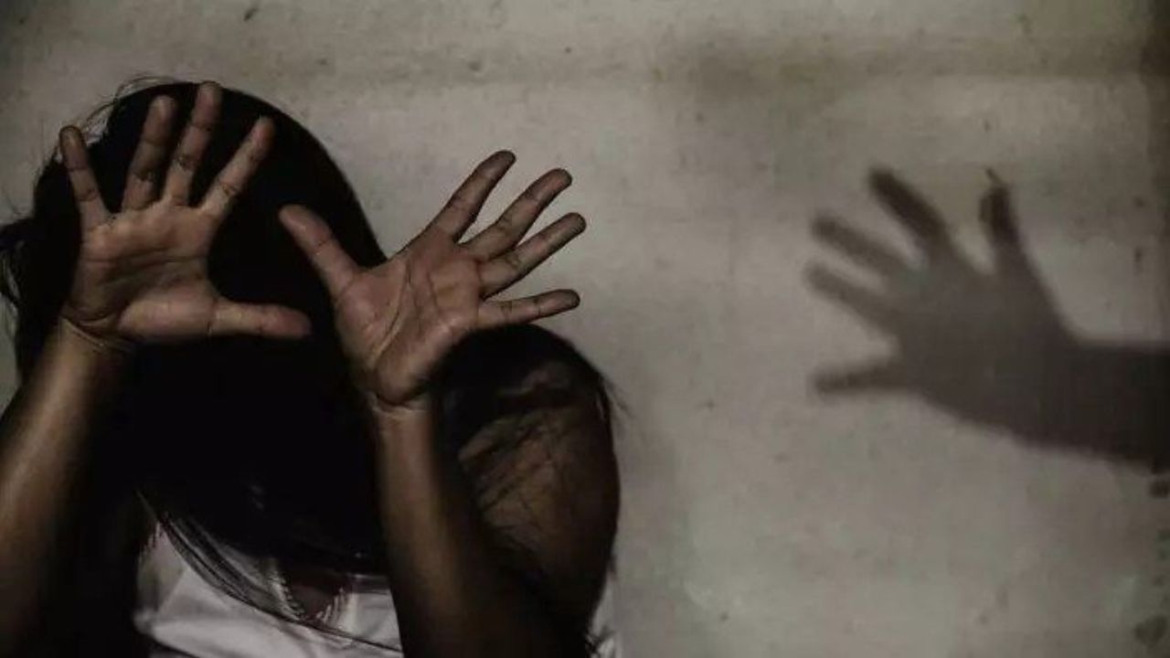 जबान खोली तो जान से मार दूंगा! प्रधान के मेट का ‘खौफनाक तांडव’, अकेली महिला देख नीयत डगमगाई