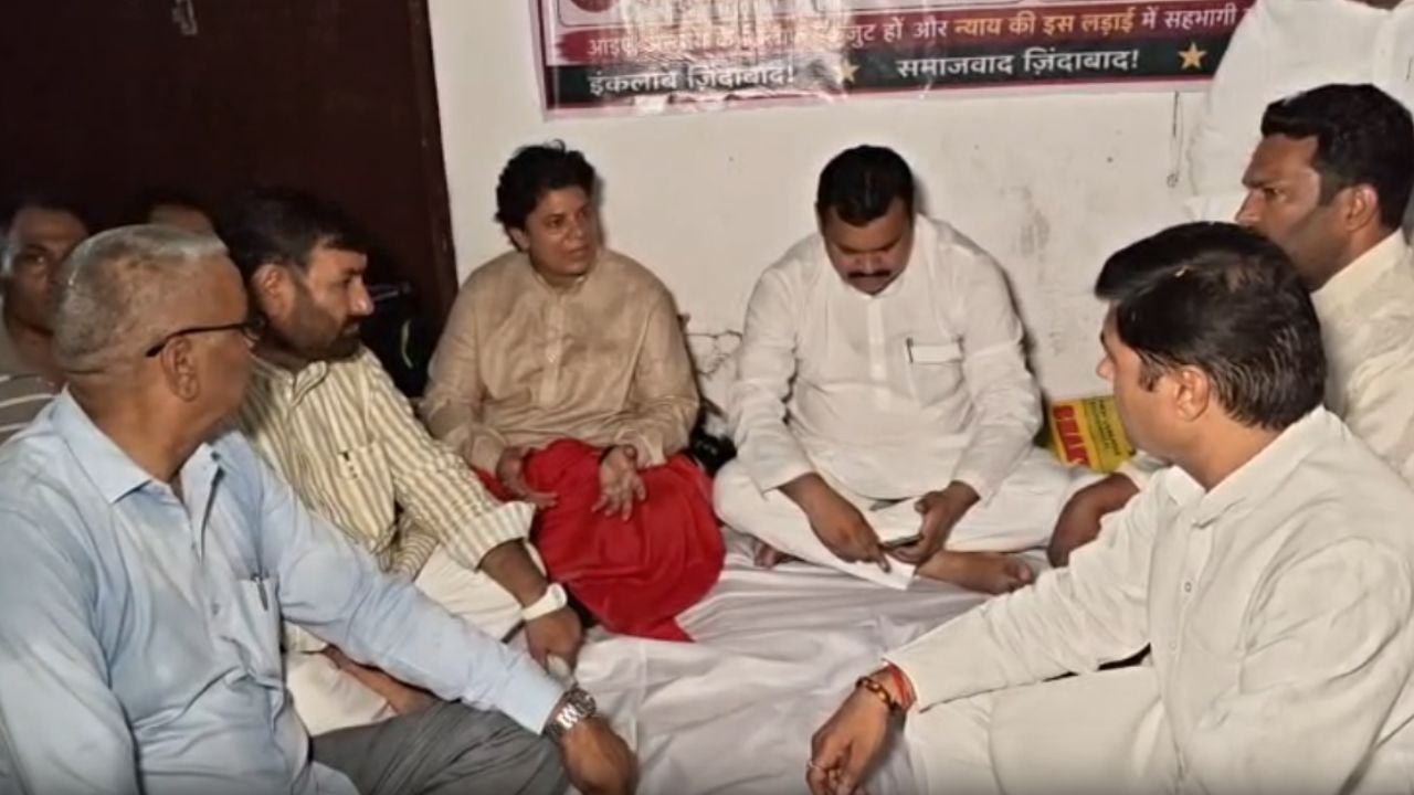 मुजफ्फरनगर में सपा नेत्री की भूख हड़ताल का तीसरा दिन, सांसद हरेंद्र मलिक ने प्रशासन को घेरा, सरकार को बताया जिम्मेदार