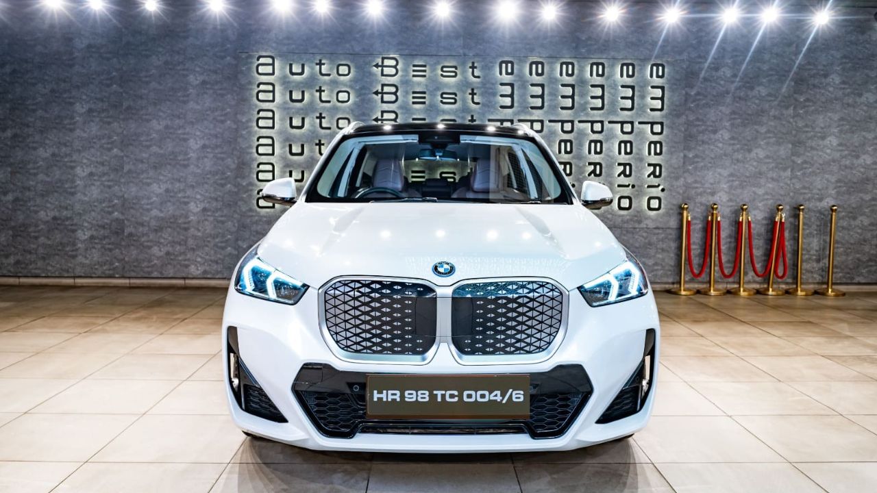BMW X1 LWB भारत में जल्द देने जा रही है दस्तक, शानदार फीचर्स और दमदार इंजन से मचाएगी धमाल