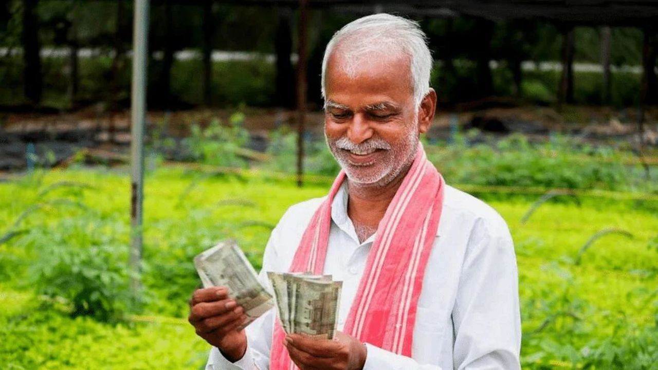 PM Kisan: 1 साल से नहीं मिली किस्त? घबराएं नहीं, एक छोटी सी भूल ठीक करते ही खाते में आएंगे एक साथ 6,000 रुपये