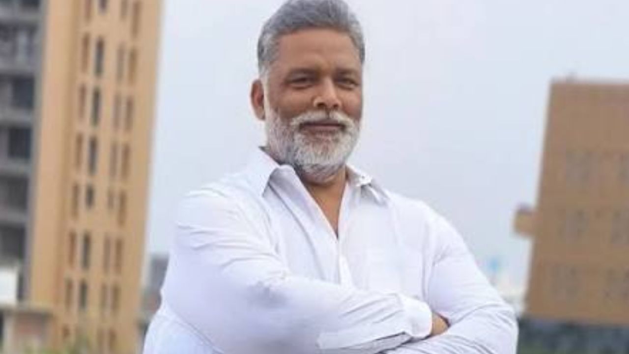 Varanasi: ‘संत परंपरा का अपमान बर्दाश्त नहीं!’ पप्पू यादव के खिलाफ कोतवाली पहुंचे महंत बालक दास