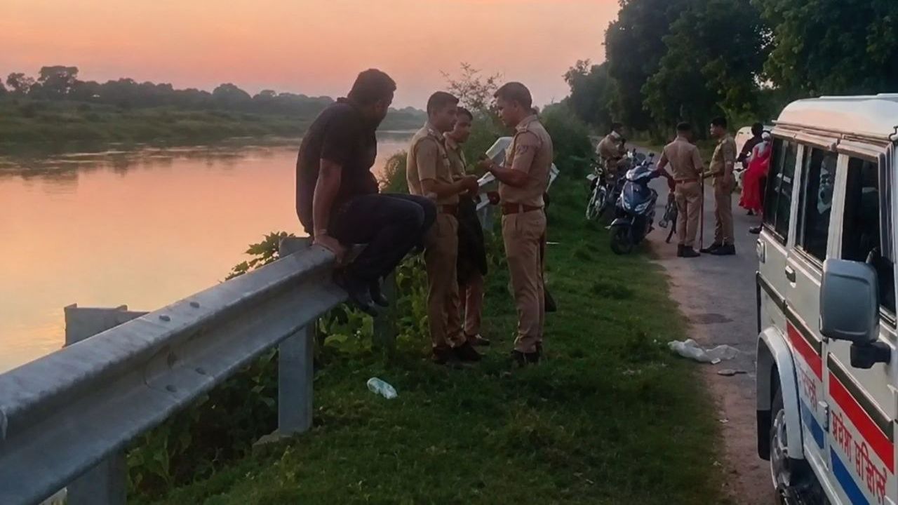 नहर में कूदी महिला की तलाश में जुटी पुलिस, सीतापुर में मचा हड़कंप, तलाश में जुटी पुलिस