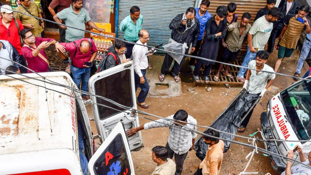 प्रयागराज ट्रिपल मर्डर: कमरे में थे सिर्फ तीन लोग या कोई चौथा भी? CCTV और सन्नाटे ने बढ़ाए सवाल