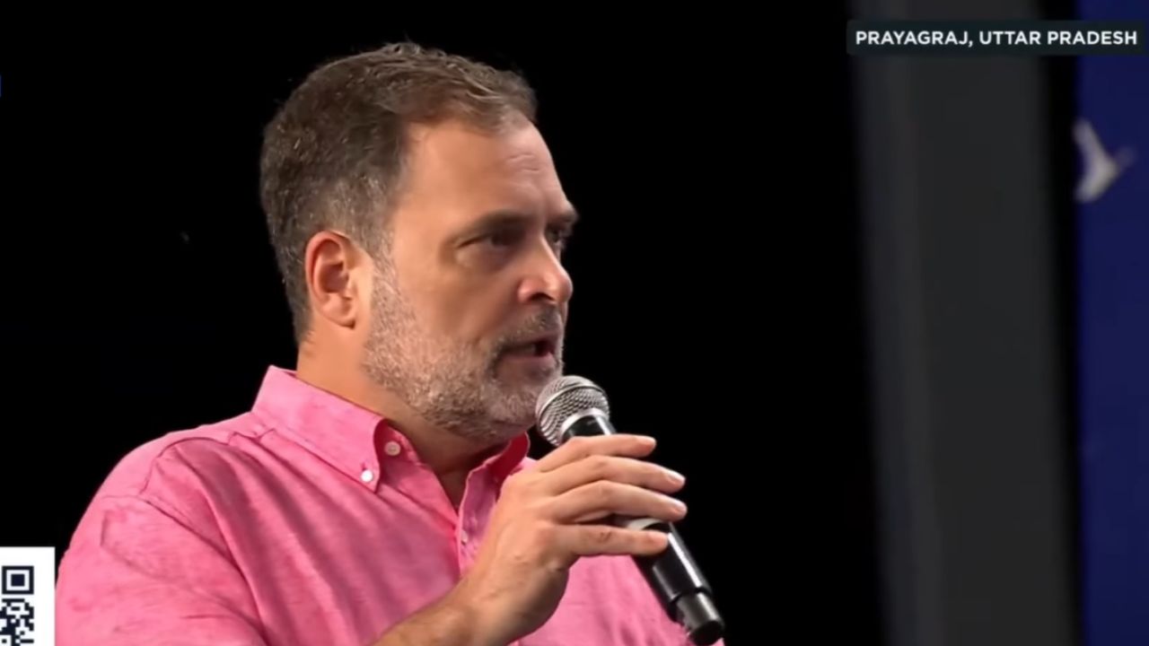 प्रयागराज में राहुल गांधी की हुंकार, बोले- ‘यूथ के सामने कोई कुछ नहीं’, पेपर लीक से RSS तक BJP पर बरसे