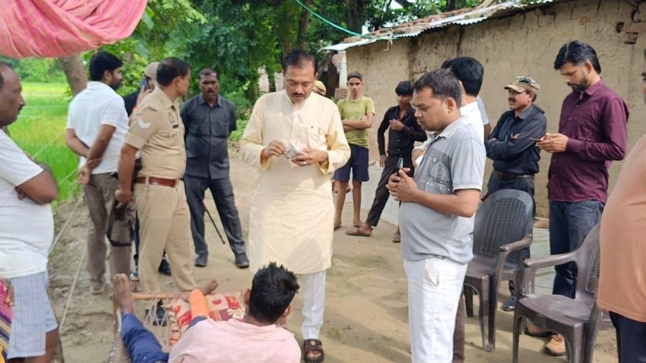 अमेठी में आर्थिक तंगी से नहीं रुकेगा इलाज, गरीबों के मदद के लिए राजेश अग्रहरि की बड़ी पहल
