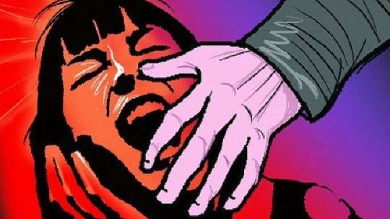 Hathras Rape Case: 16 साल की पोती से 70 साल के दादा ने किया दुष्कर्ष! पेट दर्द का चेकअप कराया तो सामने आई प्रेग्नेंसी की रिपोर्ट