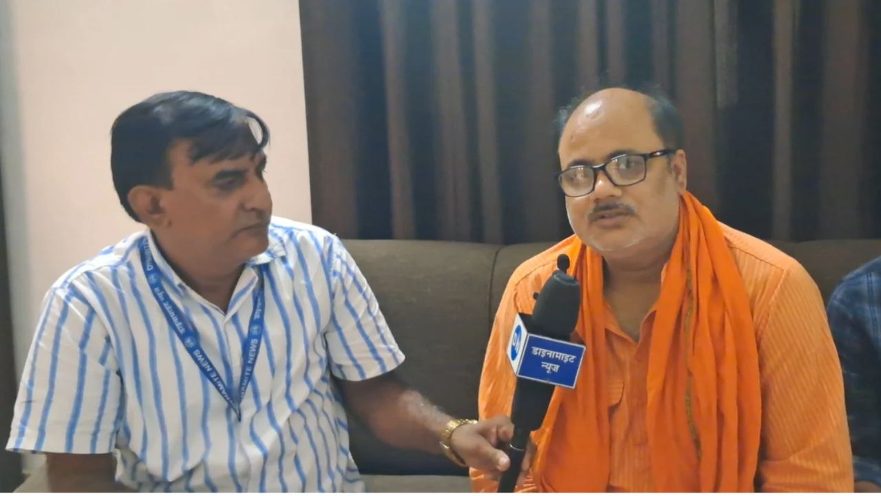 Deoria: ‘अंतिम व्यक्ति तक पहुंचे लाभ तभी विकास सफल’, देवरिया की स्वास्थ्य व्यवस्था पर बोले ऋषि पांडेय