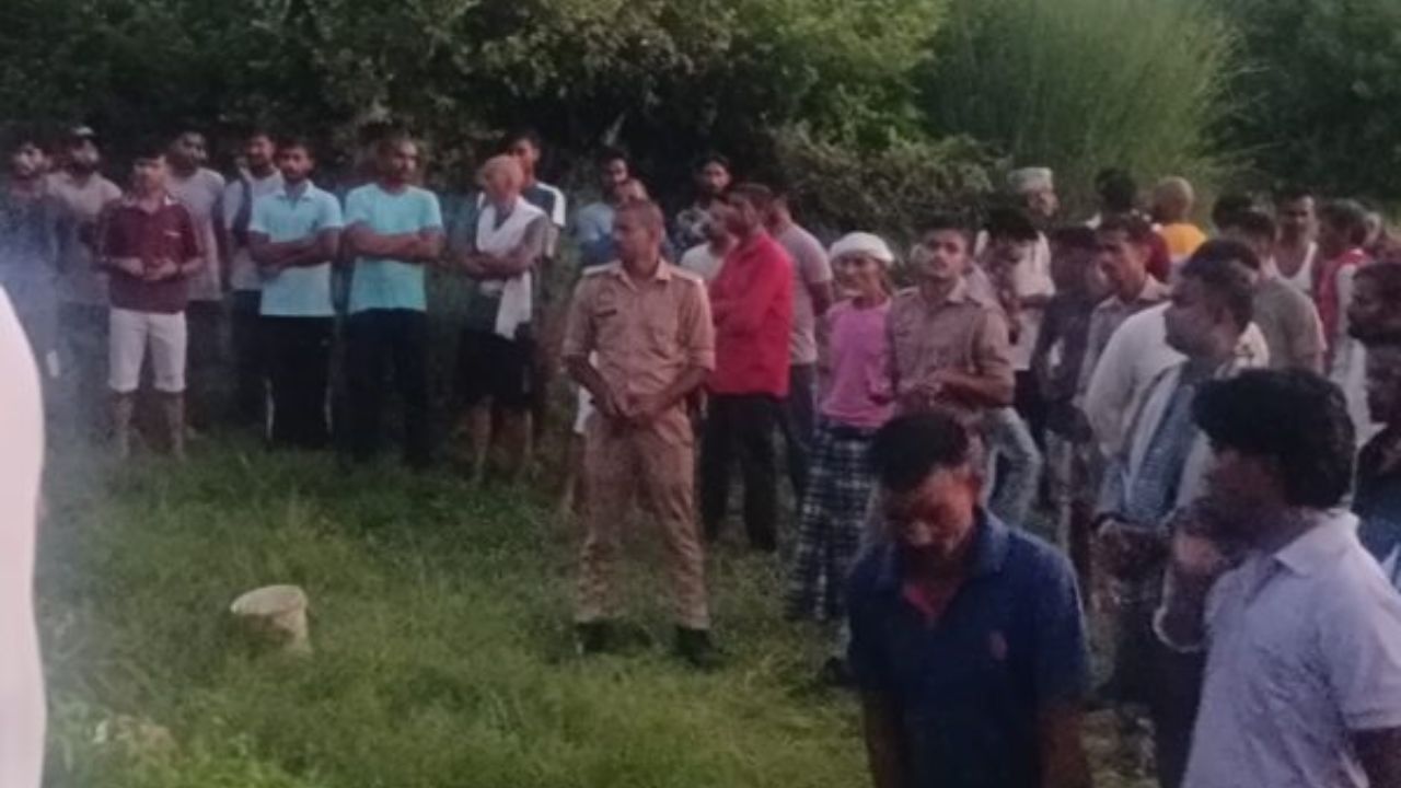 Gorakhpur: गोली मारी फिर धारदार हथियार से हमला, ठेकेदार की खौफनाक मौत से कांपा अहिरौली