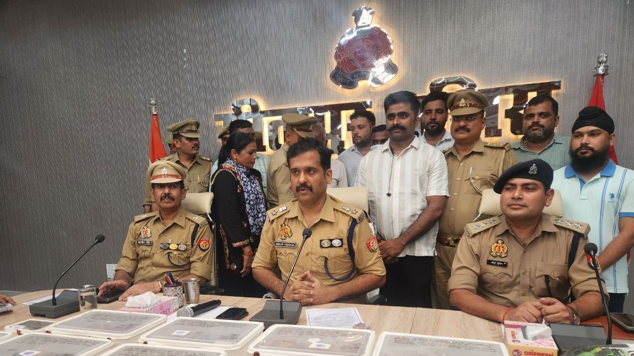 सीतापुर में अवैध असलहा फैक्ट्री का भंडाफोड़, दो हिस्ट्रीशीटर गिरफ्तार; हथियारों का जखीरा बरामद