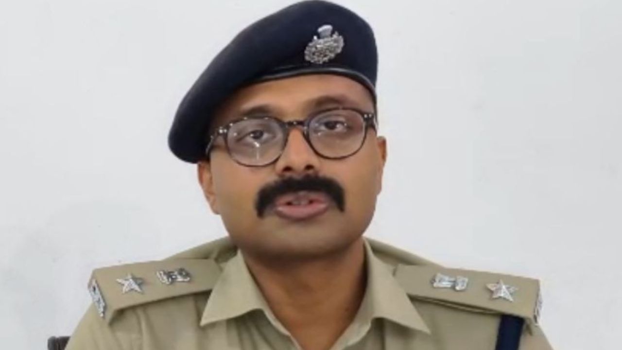Deoria: एसपी अभिजीत आर. शंकर का बड़ा प्रशासनिक फेरबदल, 53 उपनिरीक्षकों के कार्यक्षेत्र बदले