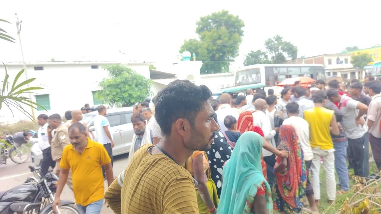 सुल्तानपुर में दर्दनाक हादसा: अनियंत्रित कार मकान से टकराई, दो महिलाओं की मौत