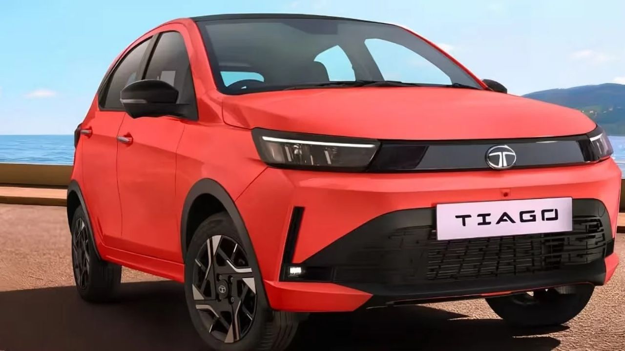 सिर्फ 20,000 रुपये देकर घर लाएं Tata Tiago CNG! जानिए हर महीने कितनी बनेगी EMI की किस्त