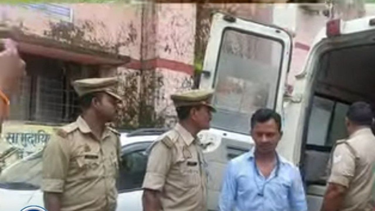 निचलौल में तीन बाइकों की भीषण भिड़ंत, सड़क पर मची चीख-पुकार; 7 घायल, मां-बेटी जिला अस्पताल रेफर