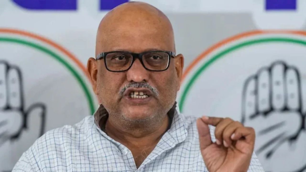 ‘मुझसे डर गई है सरकार…’: वॉट्सएप अकाउंट बैन होने पर आग बबूला हुए अजय राय, बीजेपी पर लगाए गंभीर आरोप