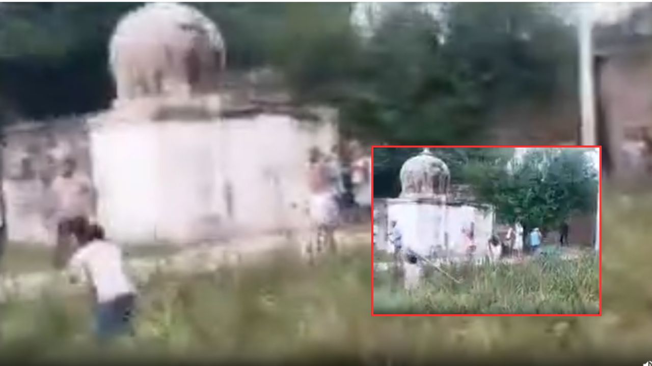 पानी निकासी को लेकर पहले कहासुनी, फिर बरसने लगे लाठी-डंडे! फर्रुखाबाद में मचा हड़कंप