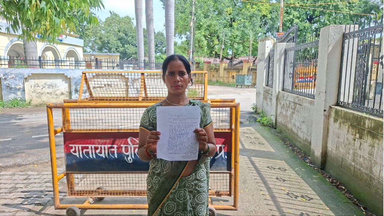 Mainpuri: 12 साल पहले पति को खोया, अब अपनों के बीच छिपा था ऐसा दर्द! सच सामने आया तो विधवा पहुंची SP के पास