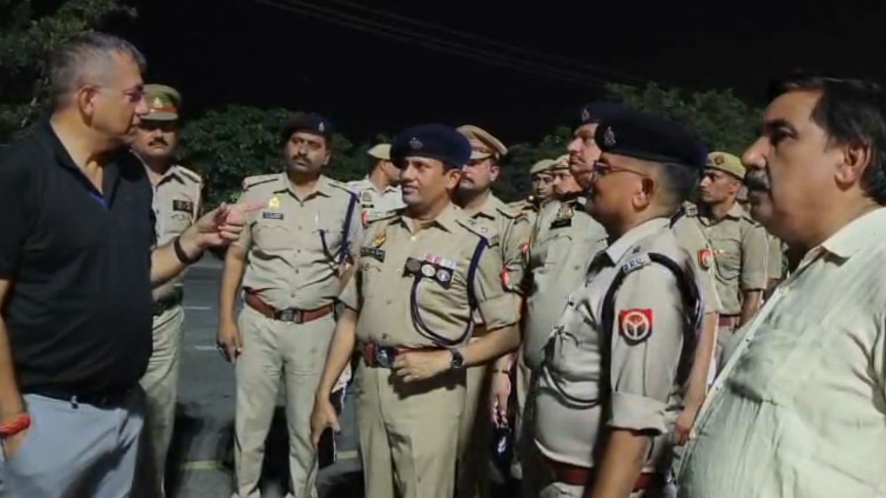 हाथरस में कांवड़ यात्रा के बीच ADG का बड़ा एक्शन, सड़कों पर उतरकर किया ऐसा इंतजाम कि टलेंगे हादसे