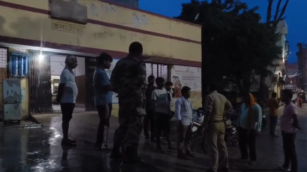 कुछ सेकेंड में बदल गया सबकुछ! अमेठी में पिकअप-बाइक टक्कर से मातम