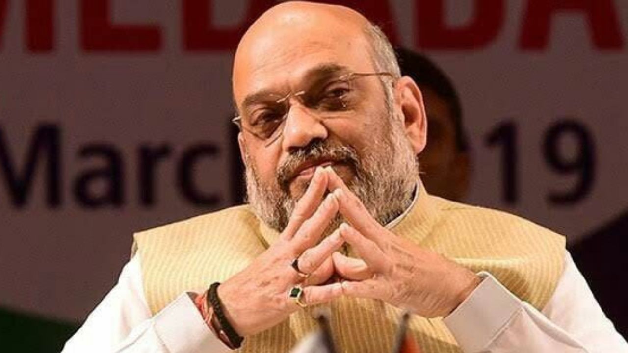 विंध्यवासिनी मंदिर की सुरक्षा में सेंध! VIP दर्शन से लेकर अमित शाह तक पर रखी जा रही थी नजर? मिले गुप्त कैमरे