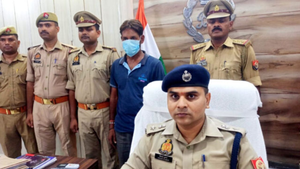 कूटरचित दस्तावेजों से खेल रहा था बड़ा खेल, पुलिस की एक चाल ने पहुंचाया सलाखों के पीछे