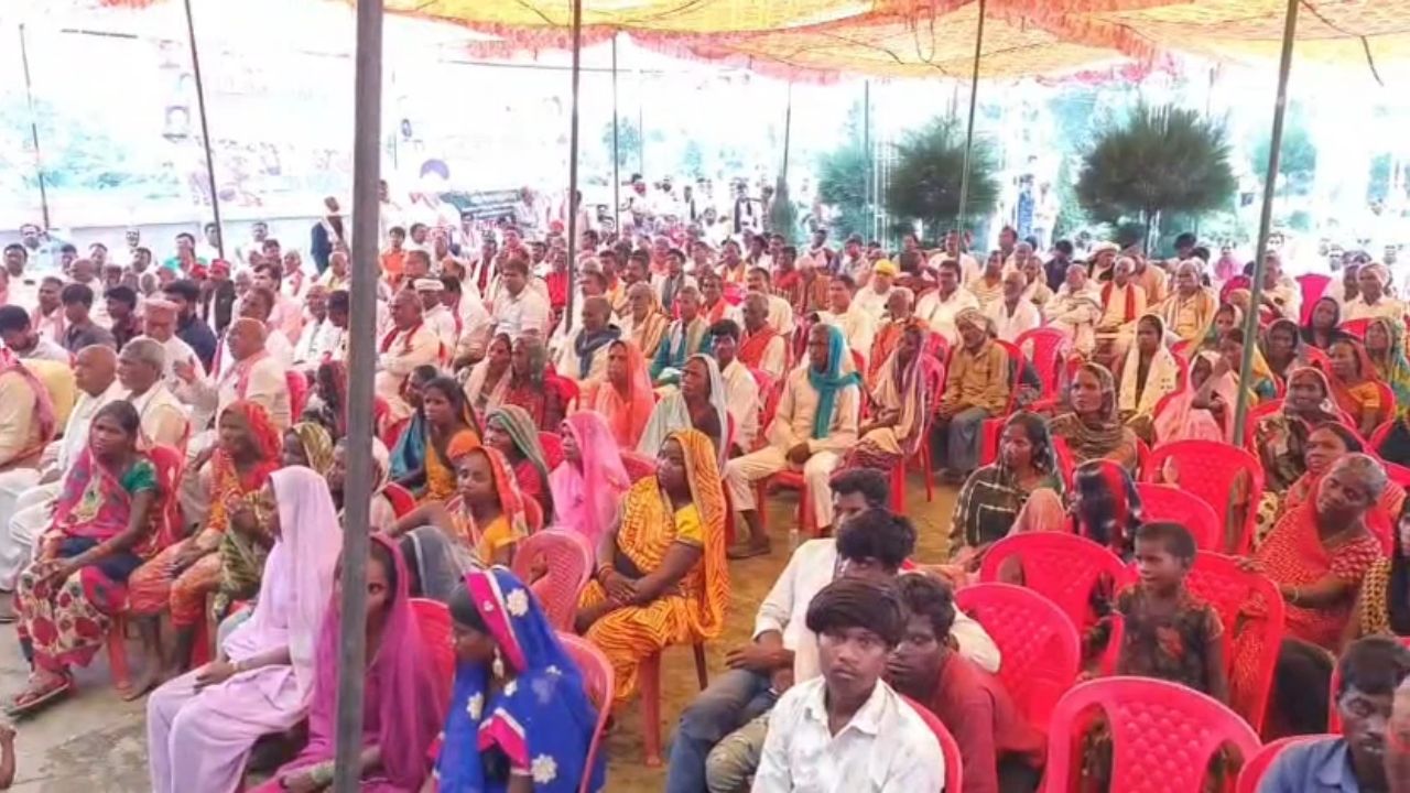 Chandauli: नौगढ़ में सपा की PDA जन पंचायत, वनवासी समाज के अधिकारों के लिए संघर्ष का आह्वान