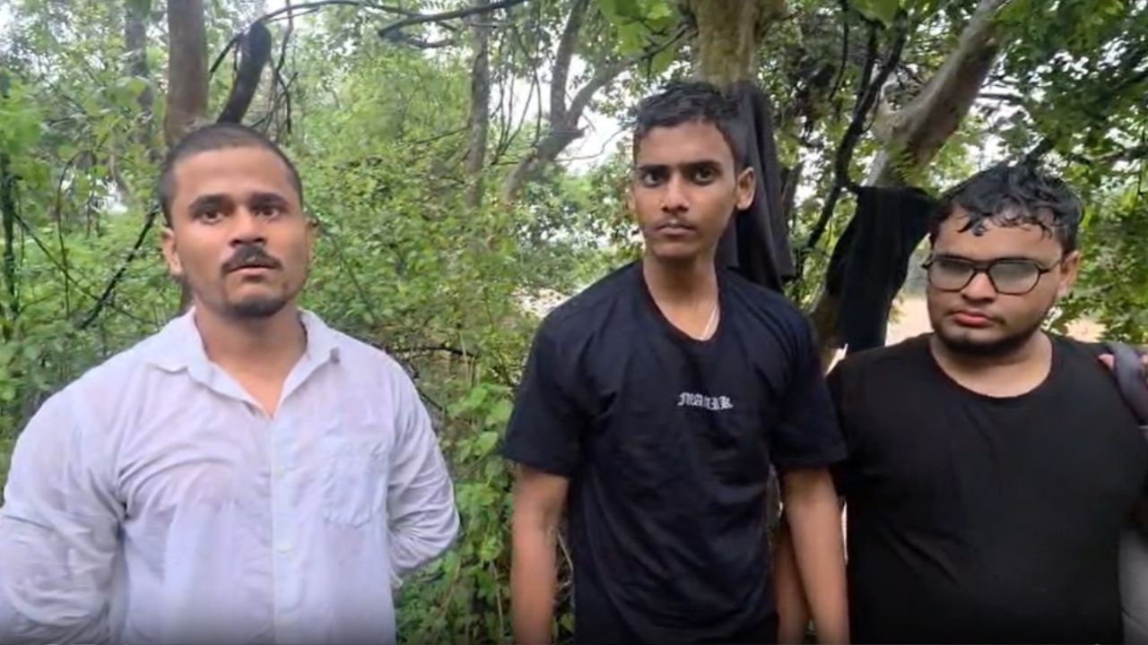 Chandauli News: राजदरी डैम में अचानक बढ़ा पानी, बीच धार में फंसे 3 युवक; पत्थर पर बैठकर बचाई जान