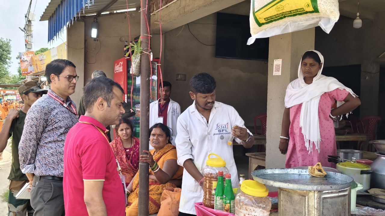 1060 किलो पेड़ा से 33 किलो मिलावटी सामान तक… सावन में ही क्यों जागता है खाद्य सुरक्षा विभाग?