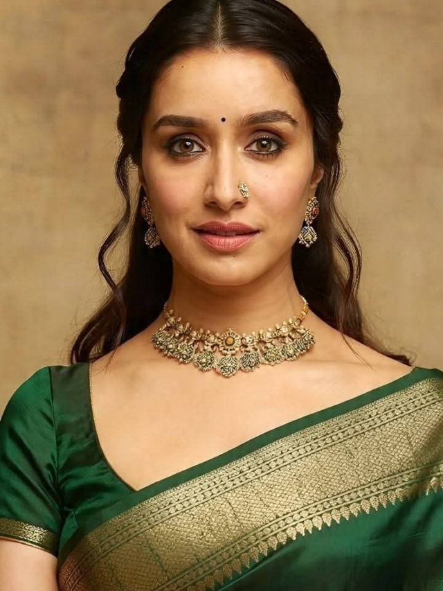 बॉलीवुड अभिनेत्रियों से लें सावन के लिए बेस्ट साड़ी Ideas