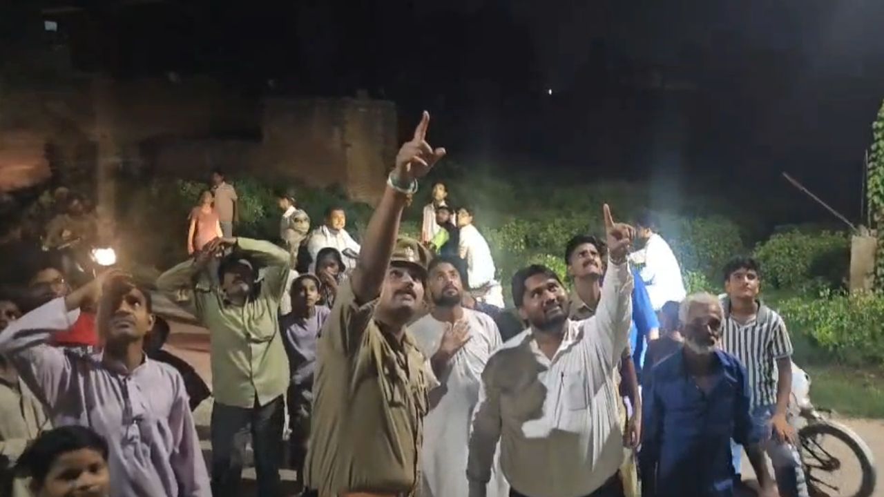 एटा में देशभक्ति के जोश में उठाया खतरनाक कदम, वजह जानकर हर कोई हैरान