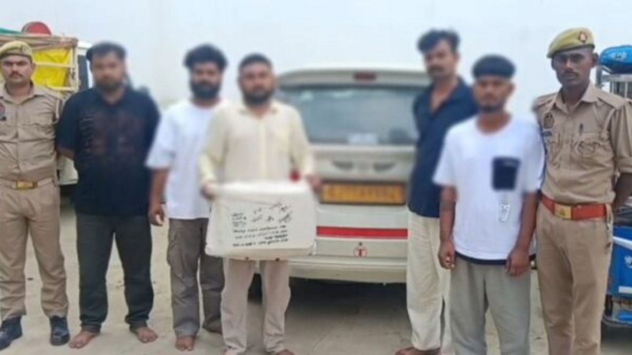 गोरखपुर में नशे के बड़े नेटवर्क पर वार, हाईटेक गांजे के साथ गुजरात-प्रतापगढ़ के तस्कर दबोचे गए
