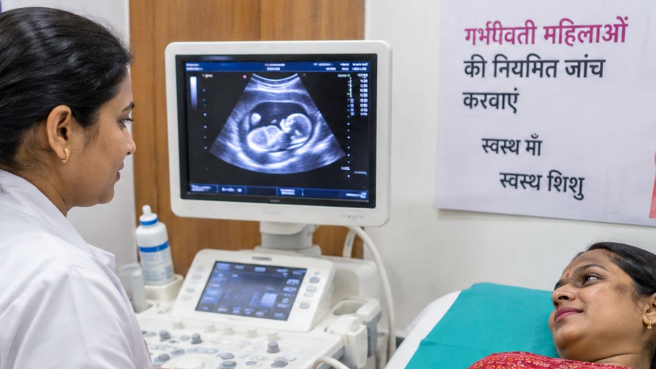 देवरिया में वीएचएसएनडी सत्र: सीएमओ ने स्तनपान पर दिया विशेष जोर, महिलाओं को दिए अहम सुझाव