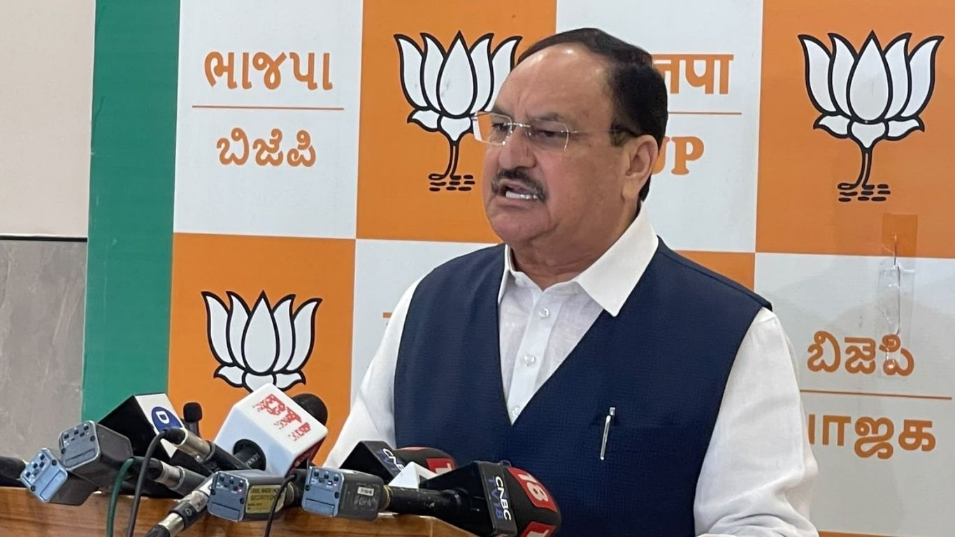 BREAKING: केंद्रीय मंत्री जेपी नड्डा ने झारखंड में छात्रों के प्रदर्शन के बीच बुलाई प्रेस कॉन्फ्रेस, राहुल गांधी पर दागे सवाल